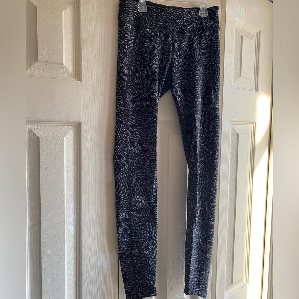 Athleta Girl Run With It Tight Size L/12 Black w/white